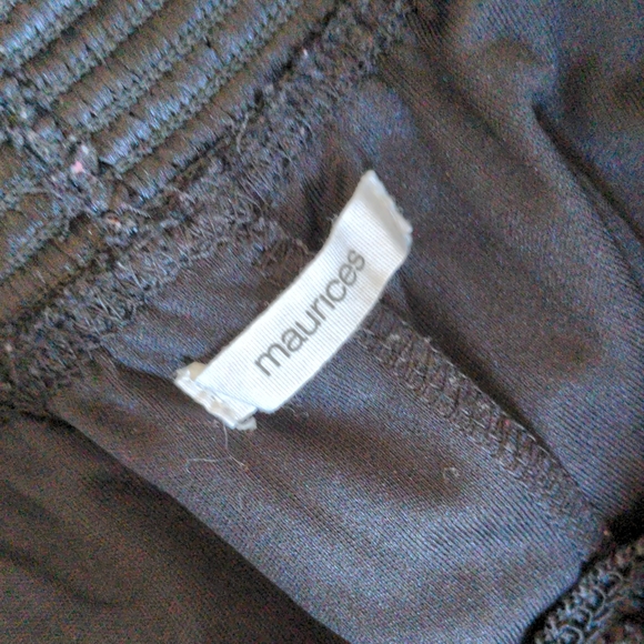 Maurice's lace like shorts - Picture 3 of 4